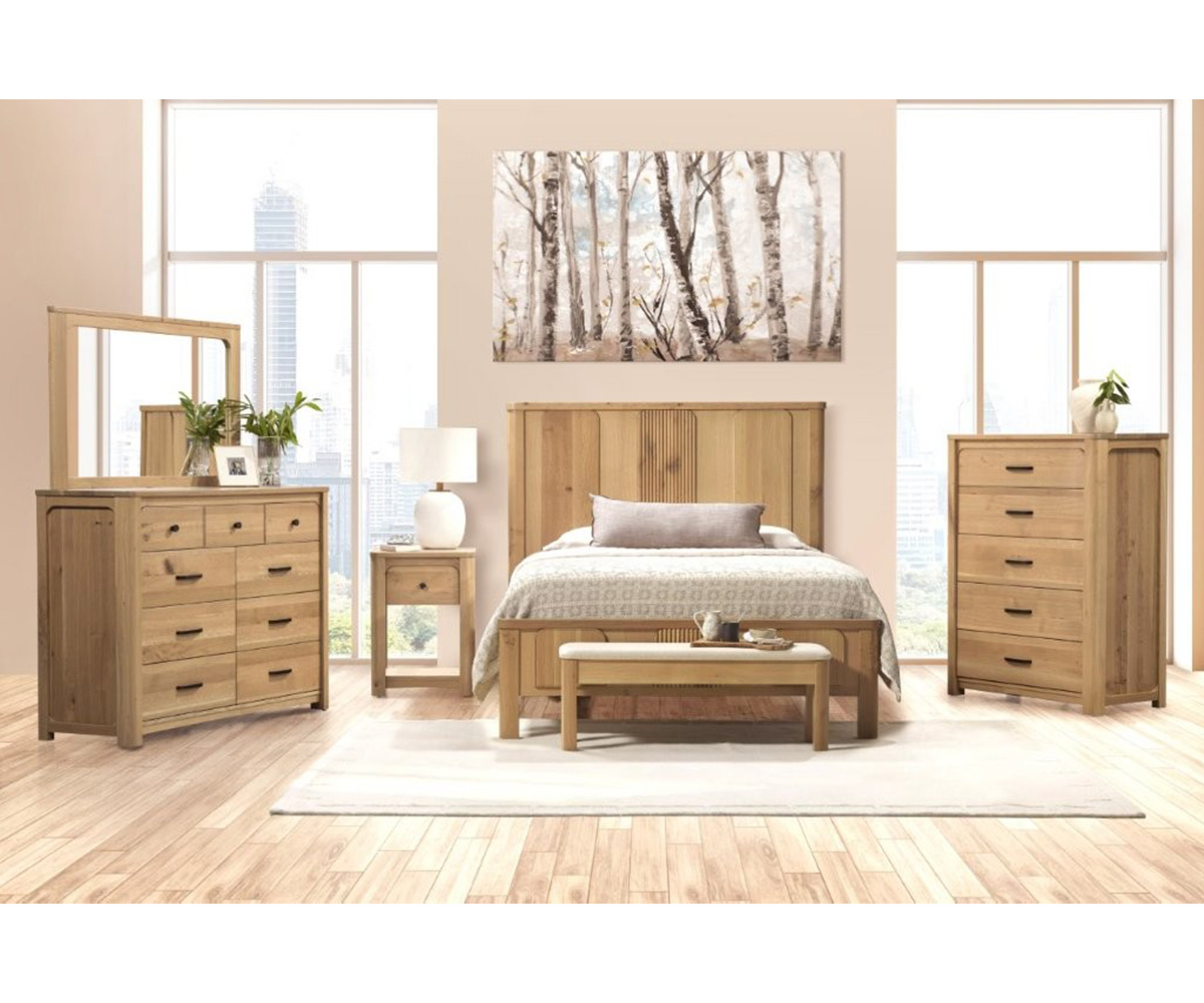 Aspen Poster Bed - Image 4